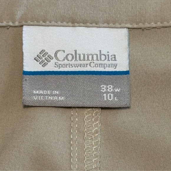 Columbia PFG Shorts Mens 38x10" Chino Flat Front Khaki Wicking Zip Pocket Logo - Picture 5 of 10